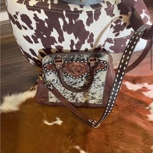 New American Darling concealed carry handbag